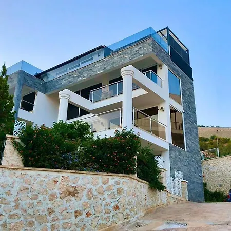 فيلة Gaia Residence *