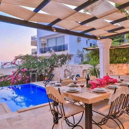 فيلة Gaia Residence كالكان