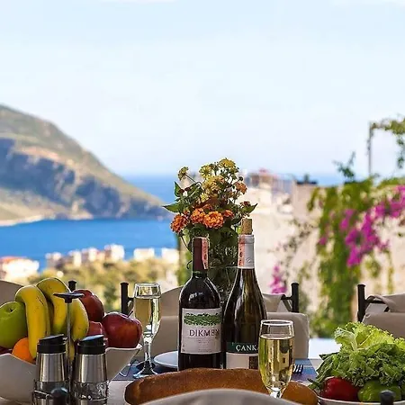 Gaia Residence كالكان