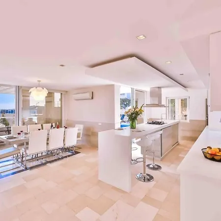فيلة Gaia Residence