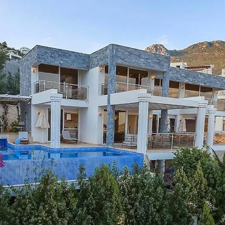 Gaia Residence كالكان