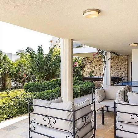 فيلة Gaia Residence *