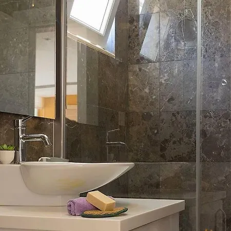 Gaia Residence Villa *